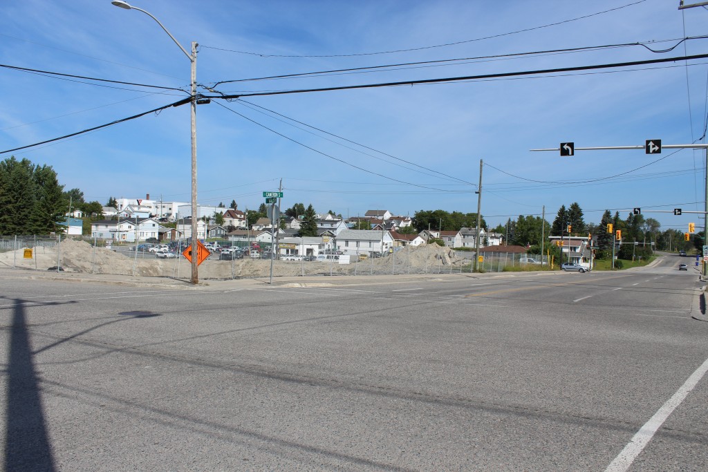 According to city hall documents, a Mac's Gas Bar is in the works for this location, pending council approval. (Mark Pare/ROGERS MEDIA)